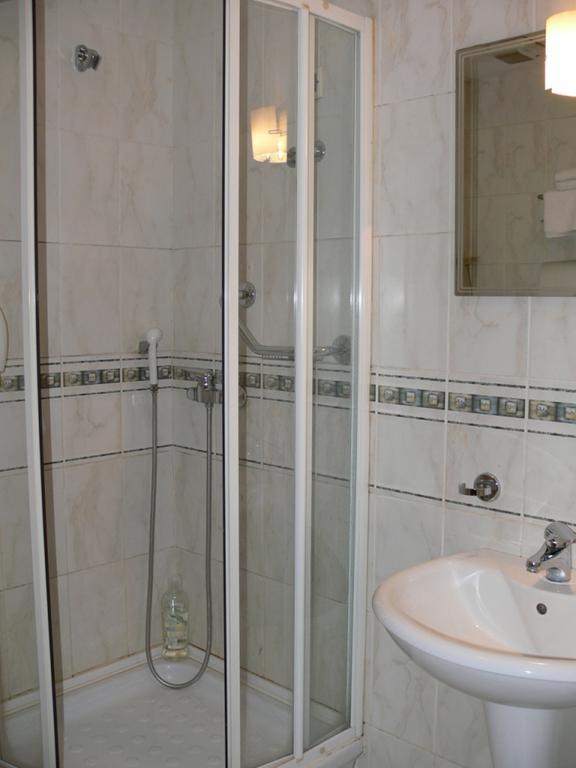 Tadz Hotel Novi Pazar Kamer foto