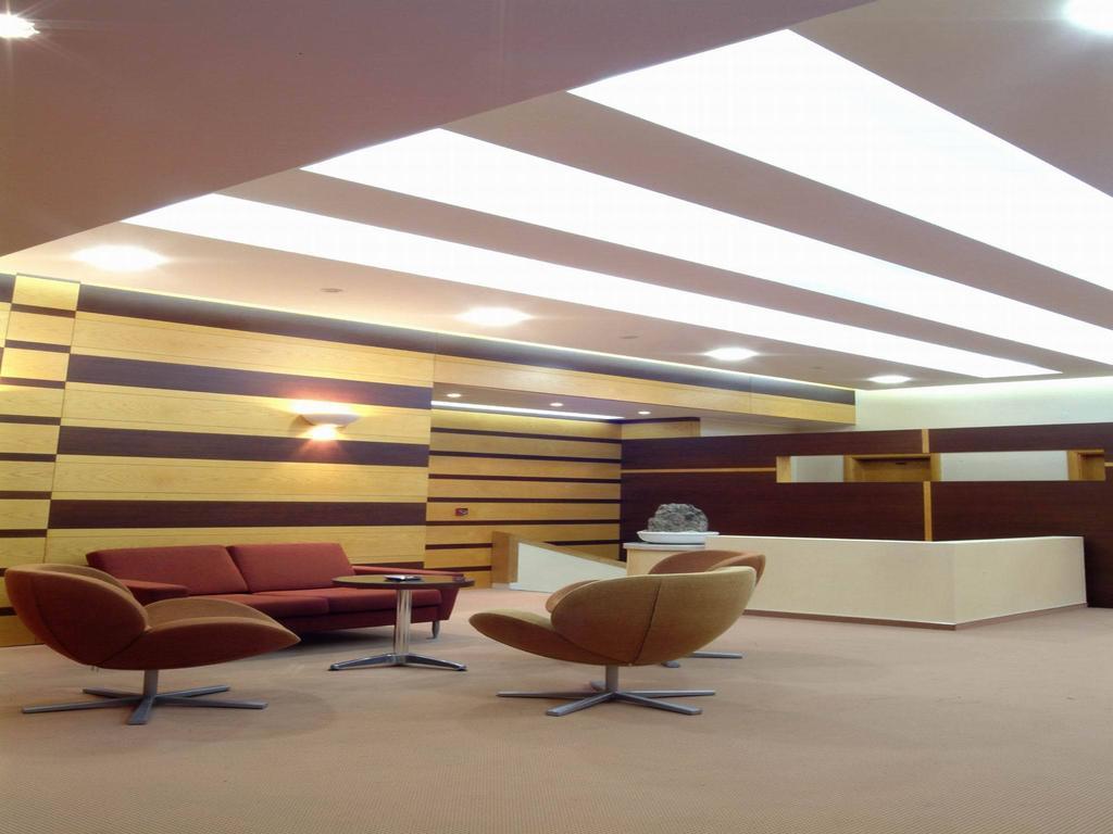 Tadz Hotel Novi Pazar Buitenkant foto